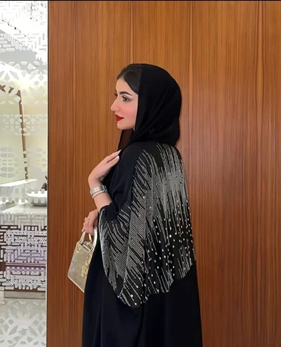 عبای عربی با نگین‌های براق و زیبا مدل WY4059866